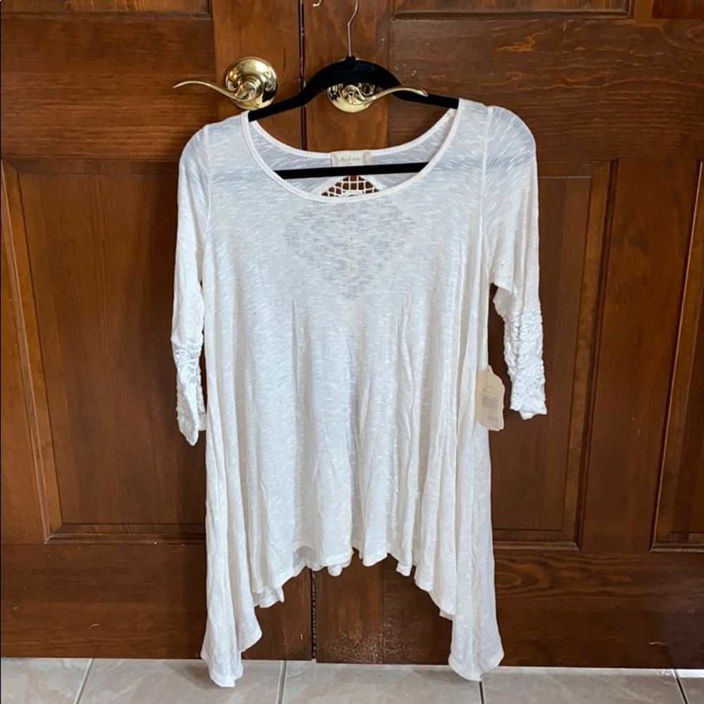 NWT. Altar’d State tunic.